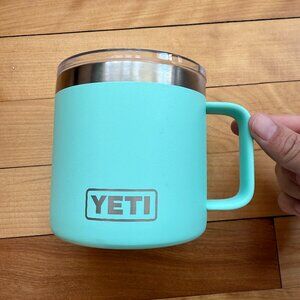 Yeti 14 oz rambler mug in seafoam